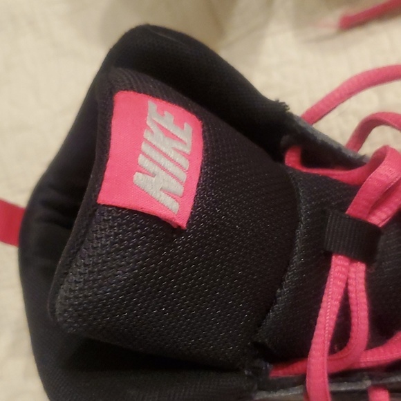 Nike Athletic Youth Shoes - Picture 9 of 15